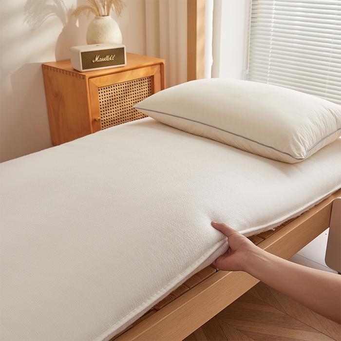 91家纺网 家纺一手货源 找家纺 缦吉 2025款柔软新疆长绒棉花垫被棉胎被 棉胎被学生款