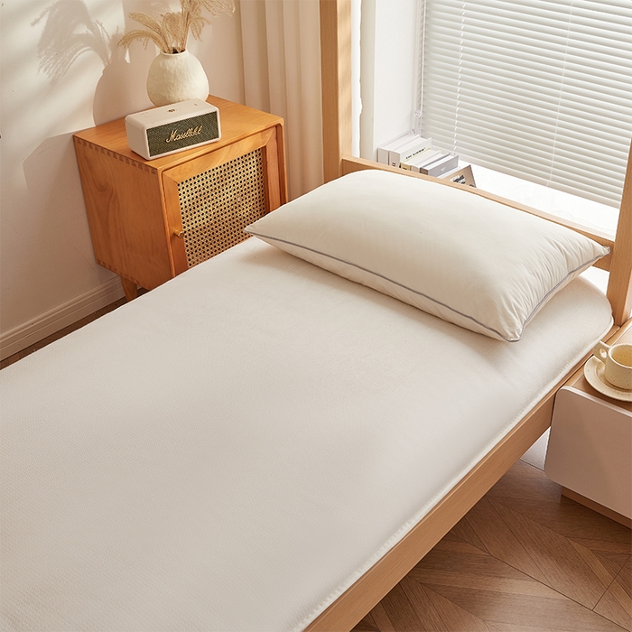 91家纺网 家纺一手货源 找家纺 缦吉 2025款柔软新疆长绒棉花垫被棉胎被 棉胎被学生款