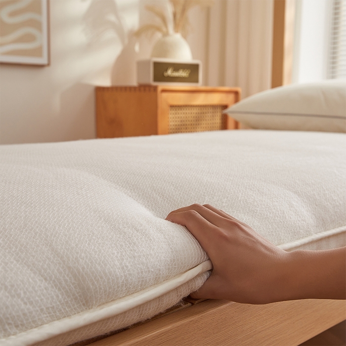 91家纺网 家纺一手货源 找家纺 缦吉 2025款柔软新疆长绒棉花垫被棉胎被 棉胎被学生款