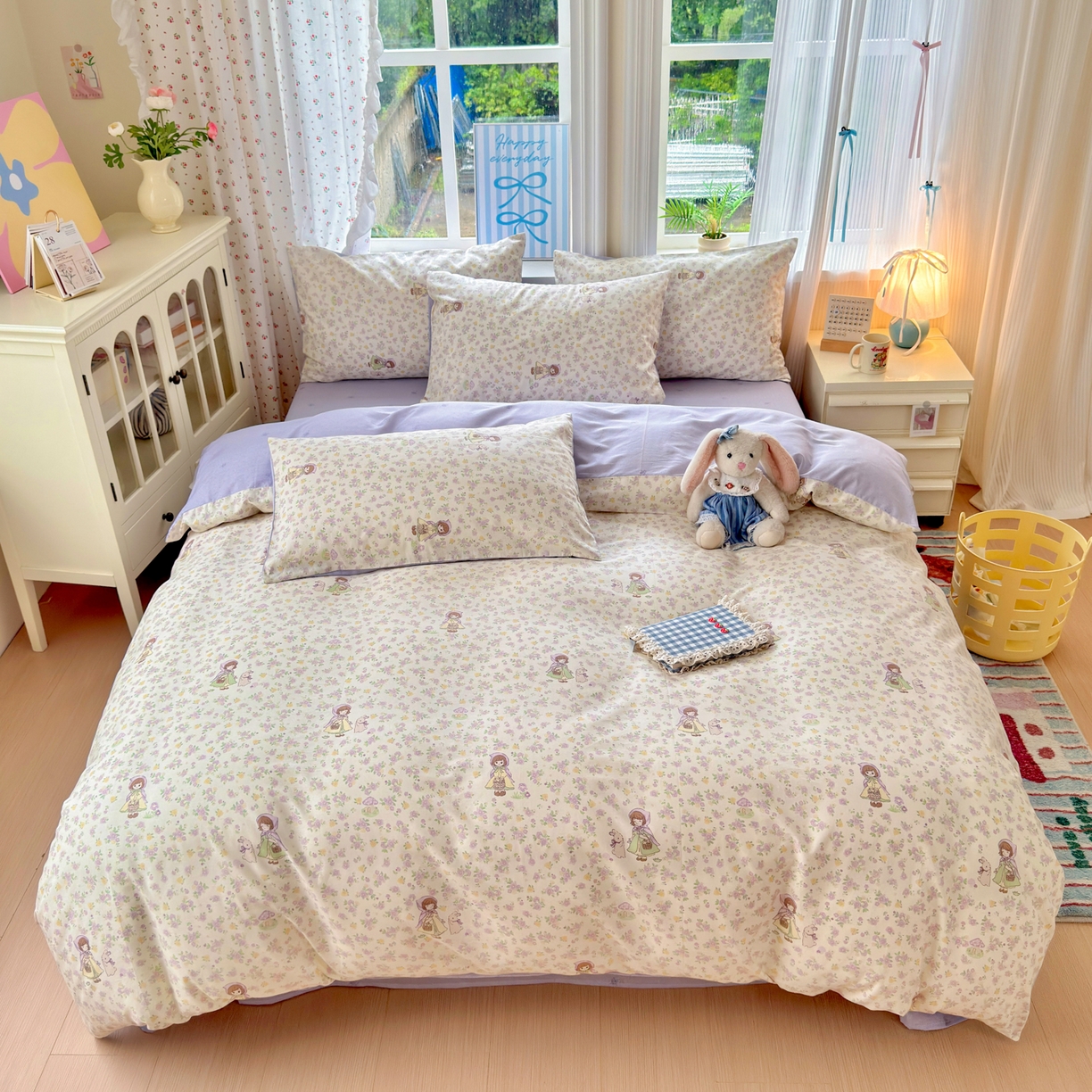 91家纺网 家纺一手货源 找家纺 优彩 2025新款跑量款13070印花全棉四件套 采花女孩