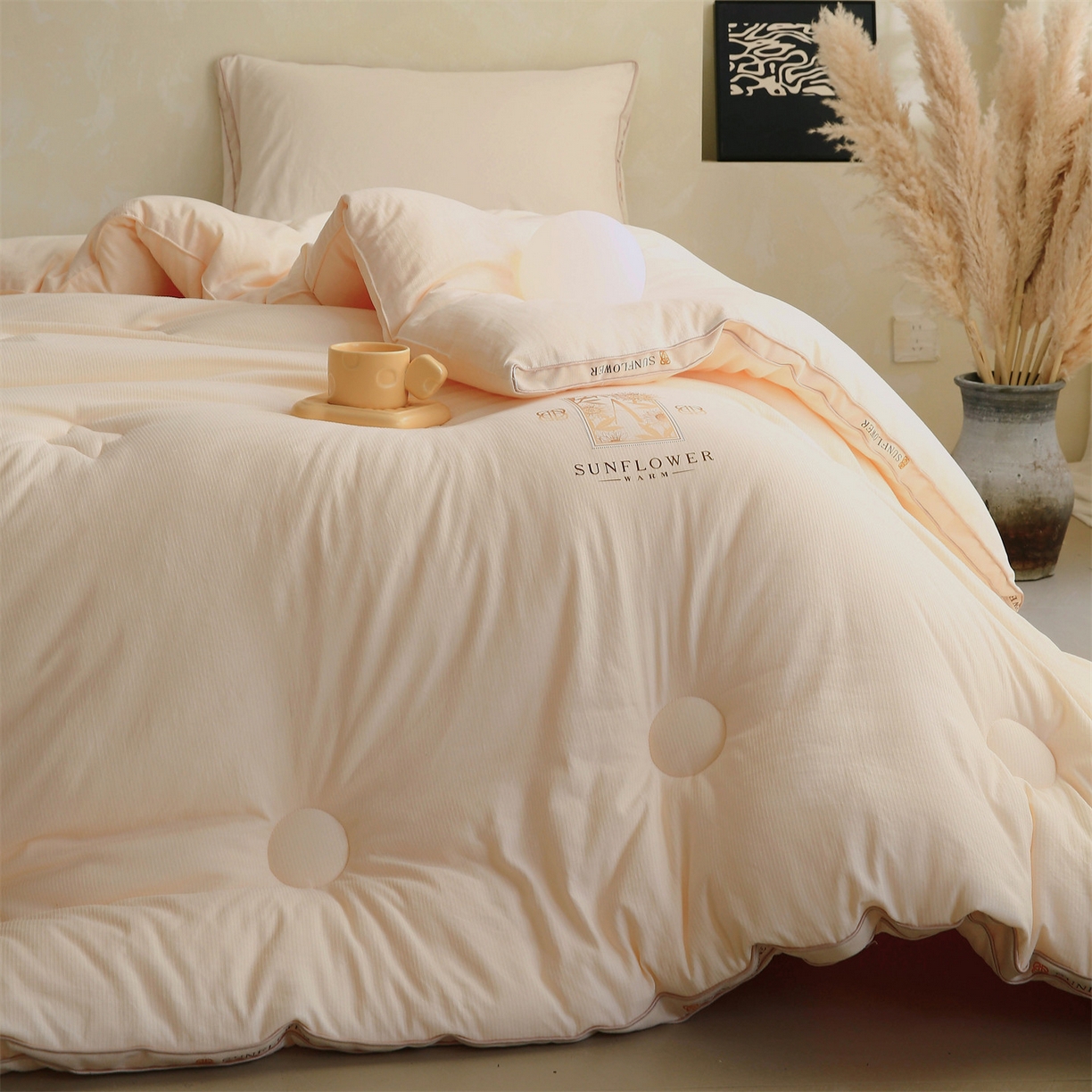 91家纺网 家纺一手货源 找家纺 宝士康家纺 2025新品10A抗菌立体向阳春秋被/冬被/被芯/跨境/外贸-金阙朝岚 金阙朝岚-米色