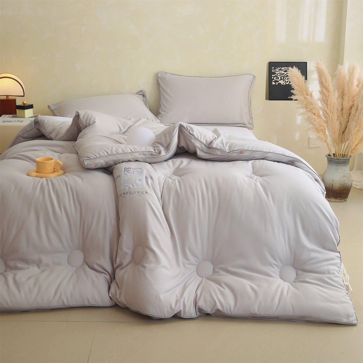 91家纺网 家纺一手货源 找家纺 宝士康家纺 2025新品10A抗菌立体向阳春秋被/冬被/被芯/跨境/外贸-金阙朝岚 金阙朝岚-灰色