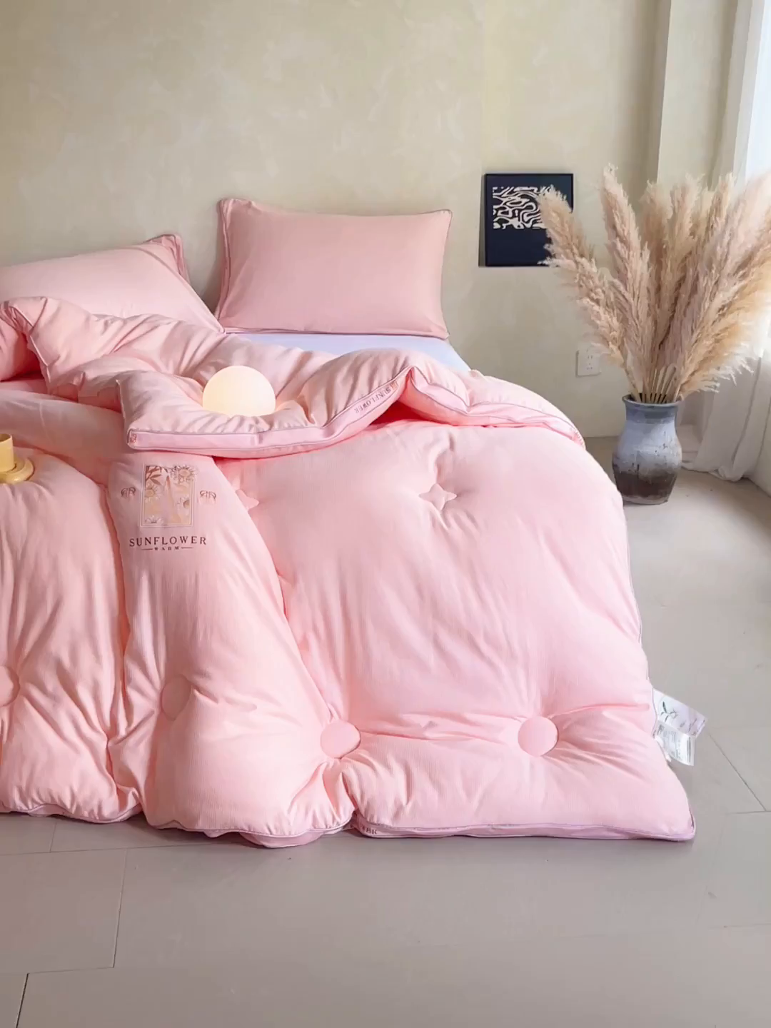 91家纺网 家纺一手货源 找家纺 宝士康家纺 2025新品10A抗菌立体向阳春秋被/冬被/被芯/跨境/外贸-金阙朝岚 金阙朝岚-粉色