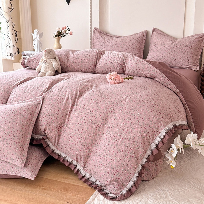 91家纺网 家纺一手货源 找家纺 韩约家纺 2025秋冬加厚1双层刺绣花边床单款棉麻四件套 樱樱季