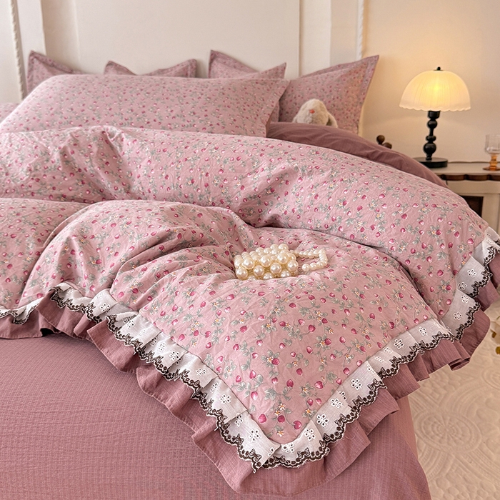 91家纺网 家纺一手货源 找家纺 韩约家纺 2025秋冬加厚1双层刺绣花边床单款棉麻四件套 樱樱季