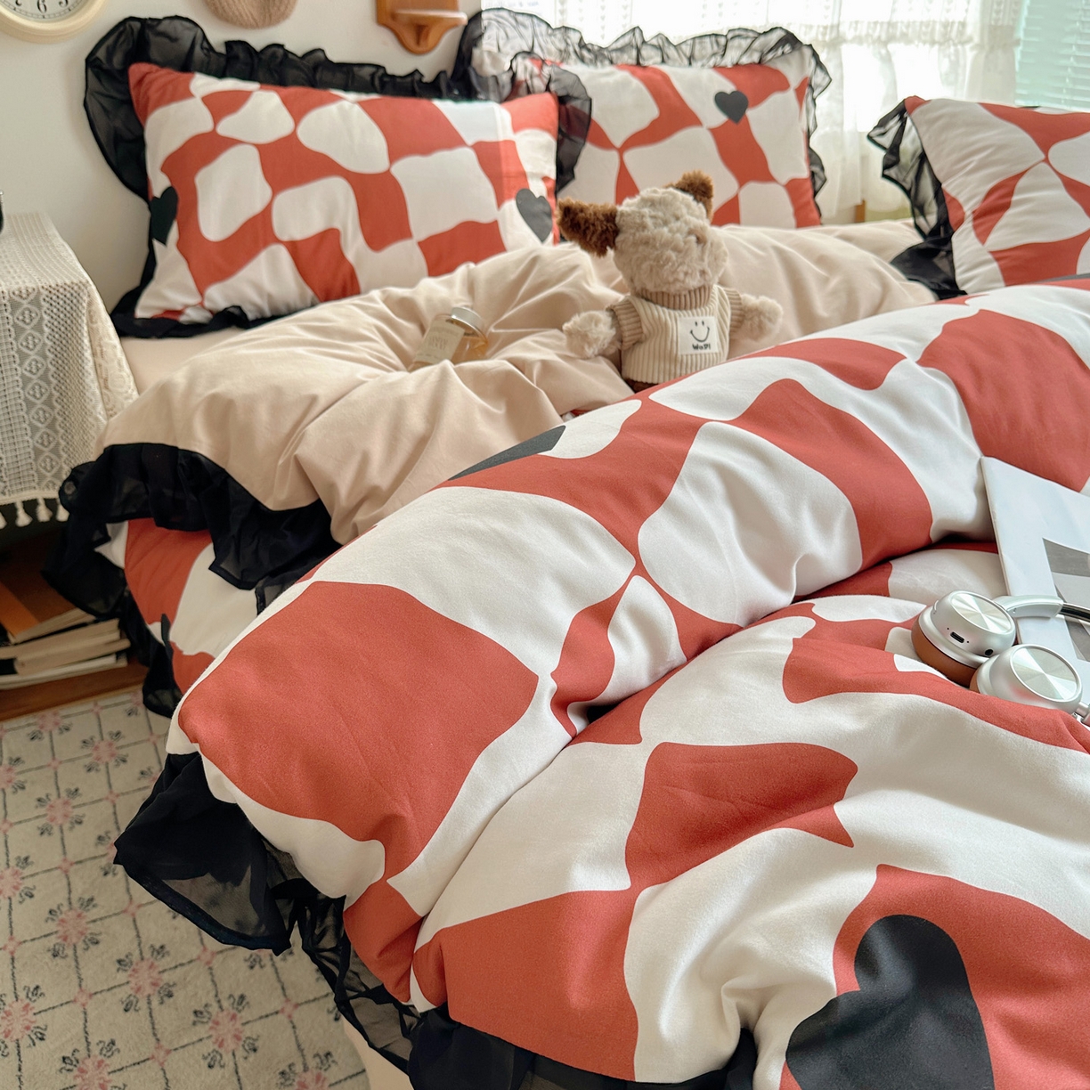 雅居纺家纺 2025新款全棉纯棉赫本风磨毛蕾丝花边四件套-风格一 宝格丽-红