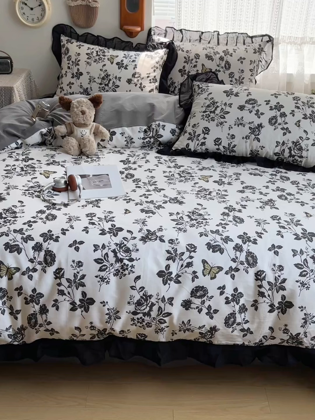 91家纺网 家纺一手货源 找家纺 雅居纺家纺 2025新款全棉纯棉赫本风磨毛蕾丝花边四件套-风格一 蝴蝶花语