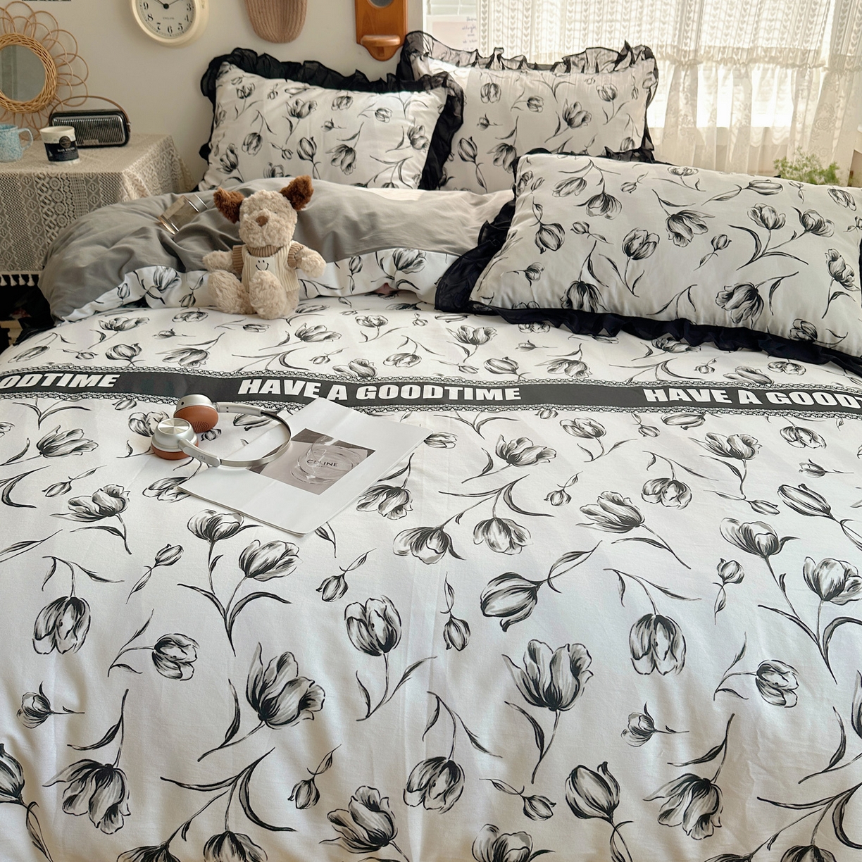 91家纺网 家纺一手货源 找家纺 雅居纺家纺 2025新款全棉纯棉赫本风磨毛蕾丝花边四件套-风格一 梦幻郁金香