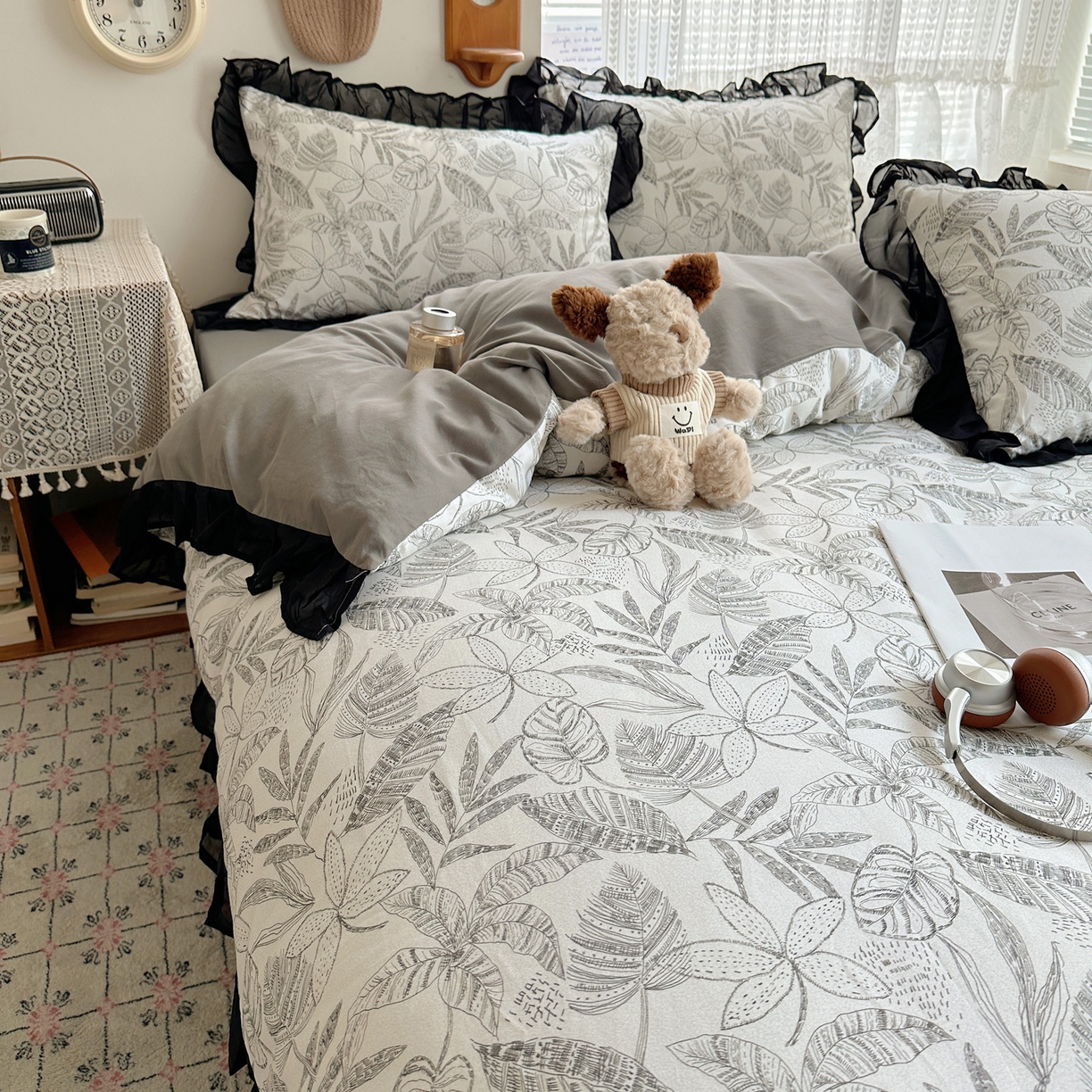 91家纺网 家纺一手货源 找家纺 雅居纺家纺 2025新款全棉纯棉赫本风磨毛蕾丝花边四件套-风格一 叶叶情怀