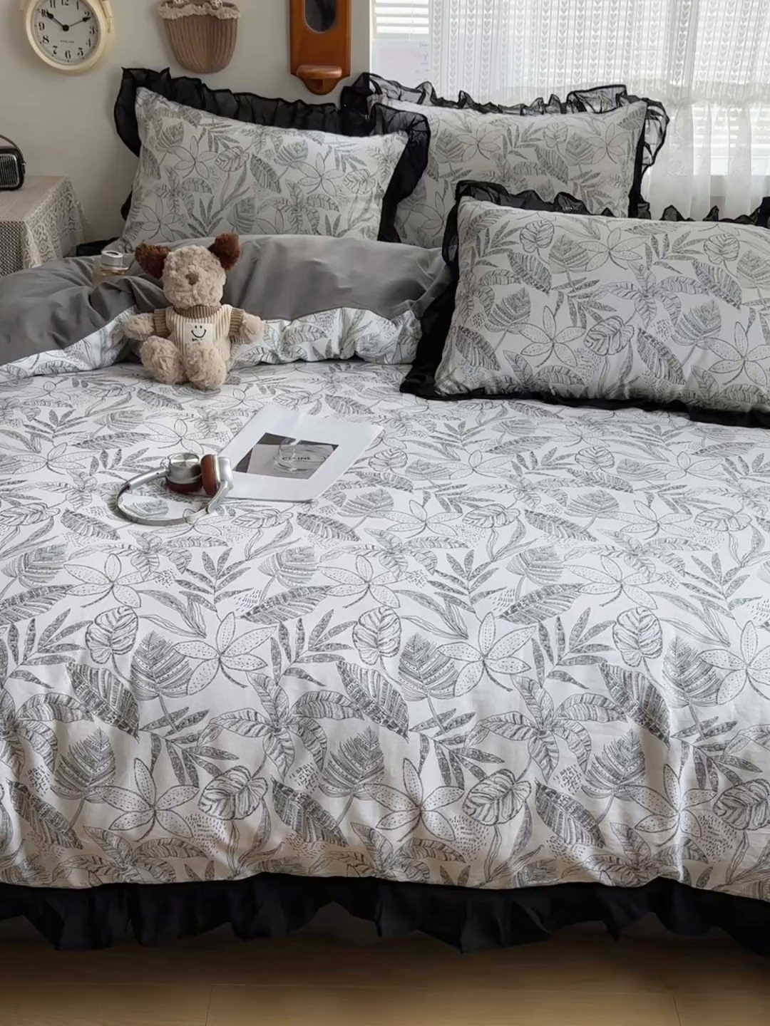 91家纺网 家纺一手货源 找家纺 雅居纺家纺 2025新款全棉纯棉赫本风磨毛蕾丝花边四件套-风格一 叶叶情怀