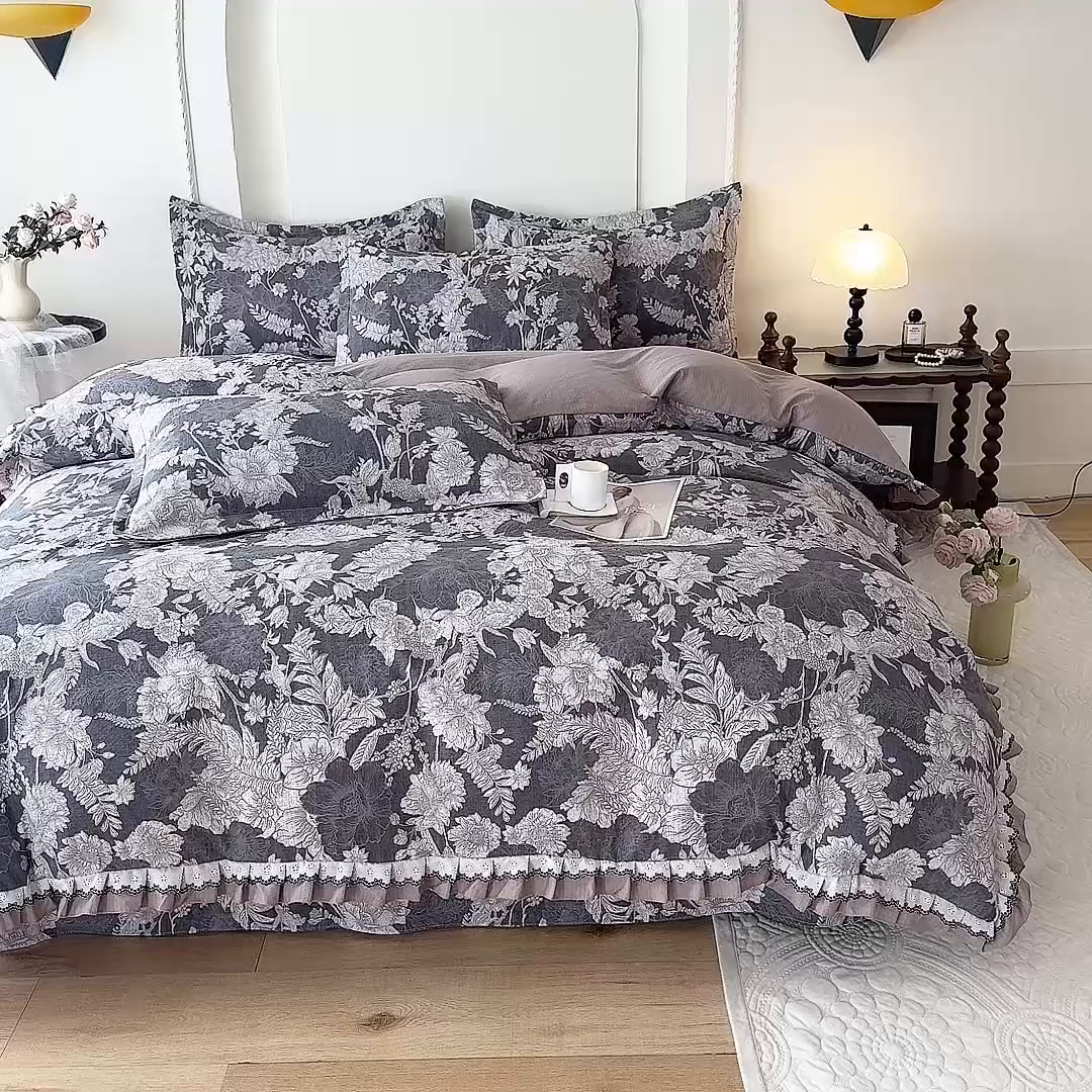 91家纺网 家纺一手货源 找家纺 韩约家纺 2025秋冬加厚1双层刺绣花边床单款棉麻四件套 玉环