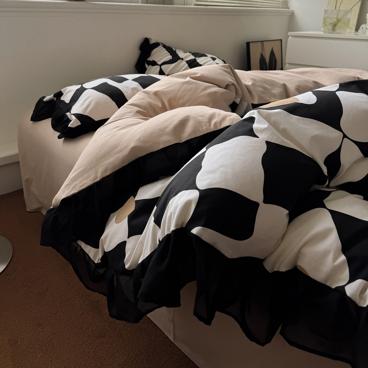 91家纺网 家纺一手货源 找家纺 雅居纺家纺 2025新款全棉纯棉赫本风磨毛蕾丝花边四件套-风格二 宝格丽-灰