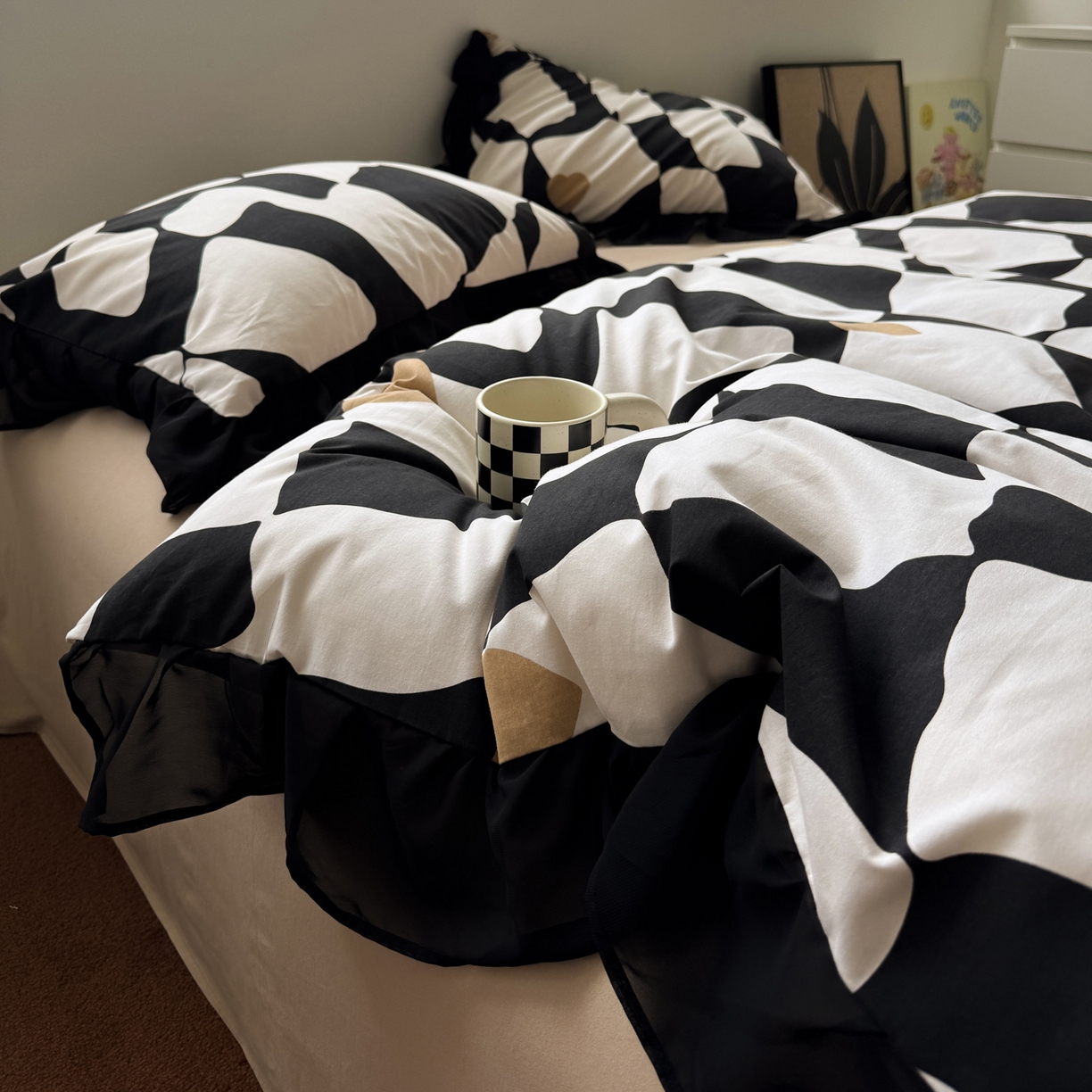 91家纺网 家纺一手货源 找家纺 雅居纺家纺 2025新款全棉纯棉赫本风磨毛蕾丝花边四件套-风格二 宝格丽-灰