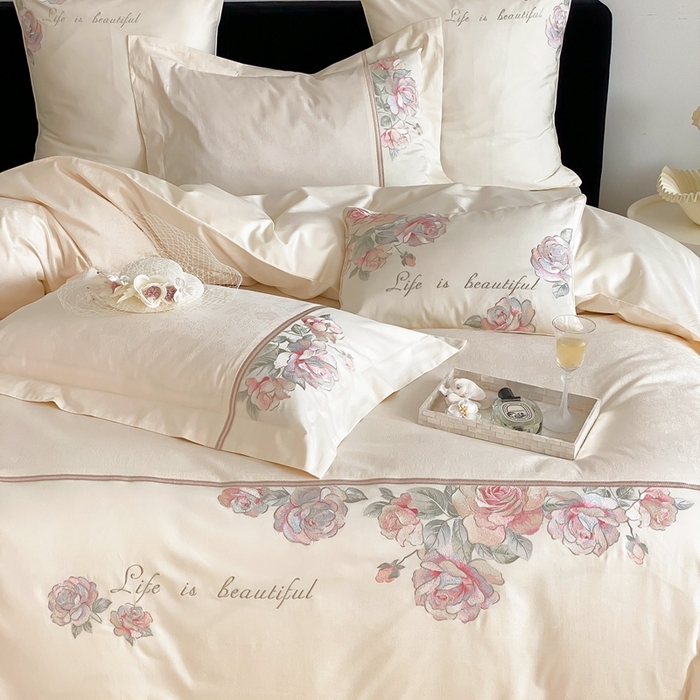 91家纺网 家纺一手货源 找家纺 初拾 2025新款100s全棉纯棉小法式刺绣四件套-杜乐丽花园 杜乐丽花园-奶昔白