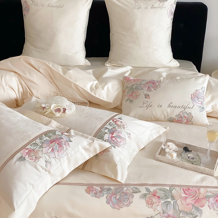 91家纺网 家纺一手货源 找家纺 初拾 2025新款100s全棉纯棉小法式刺绣四件套-杜乐丽花园 杜乐丽花园-奶昔白