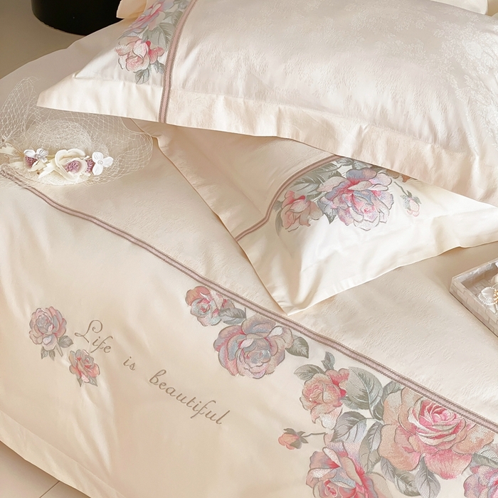 91家纺网 家纺一手货源 找家纺 初拾 2025新款100s全棉纯棉小法式刺绣四件套-杜乐丽花园 杜乐丽花园-奶昔白