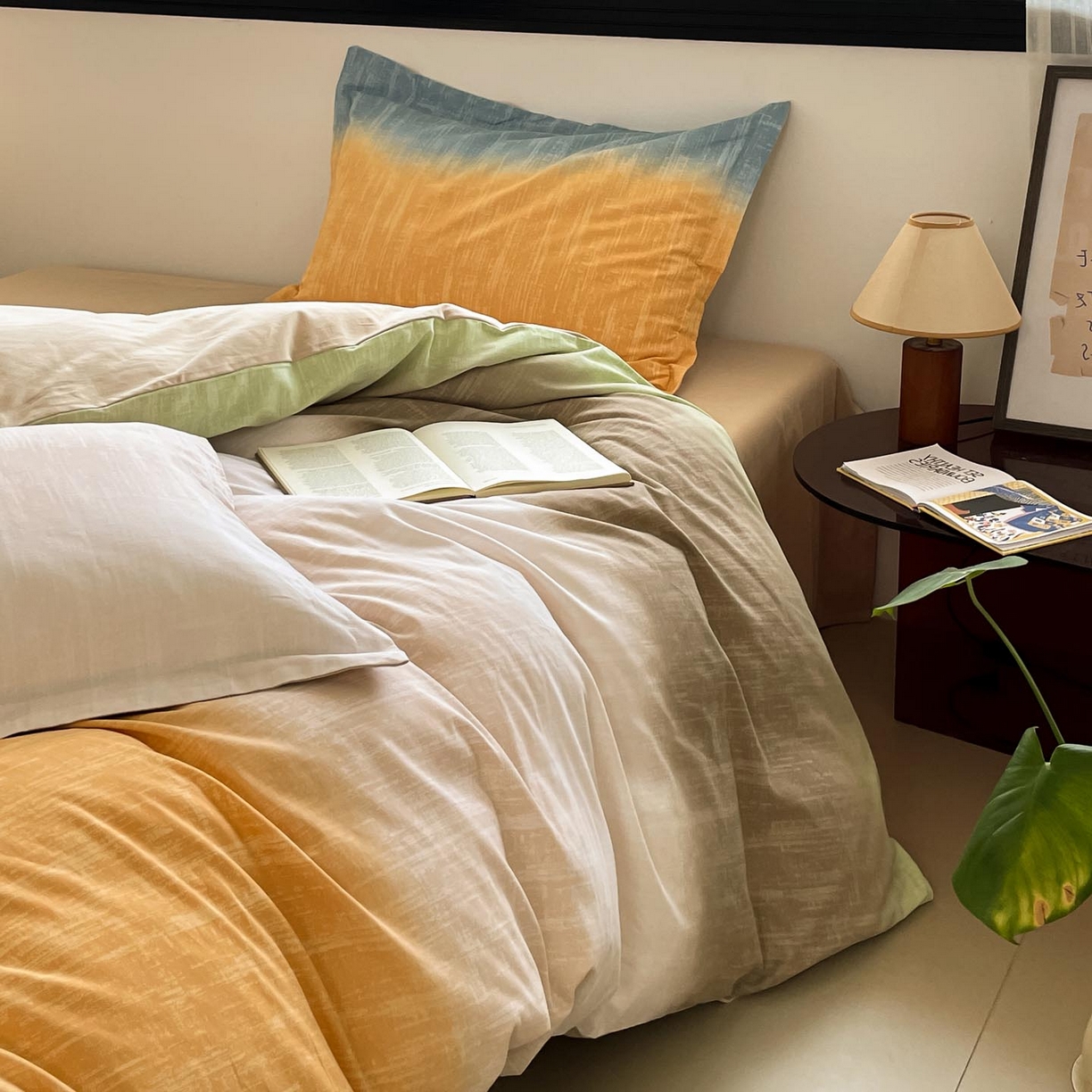 91家纺网 家纺一手货源 找家纺 涵宸家纺 2025新款加厚全棉磨毛印花四件套--罗马系列 场景二 D妙染