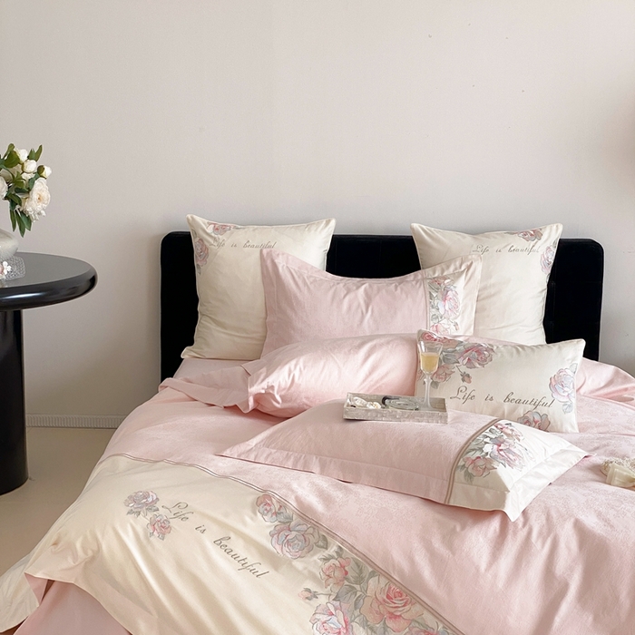 91家纺网 家纺一手货源 找家纺 初拾 2025新款100s全棉纯棉小法式刺绣四件套-杜乐丽花园 杜乐丽花园-邂逅粉