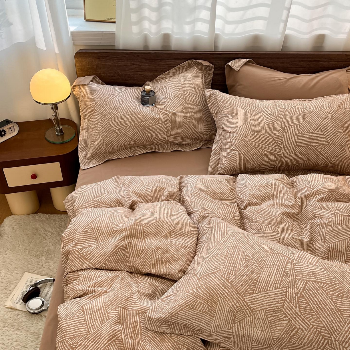 91家纺网 家纺一手货源 找家纺 涵宸家纺 2025新款加厚全棉磨毛印花四件套--罗马系列 场景二 D泽无声