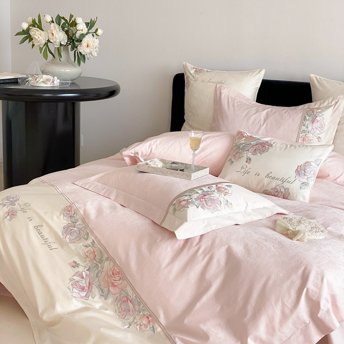 91家纺网 家纺一手货源 找家纺 初拾 2025新款100s全棉纯棉小法式刺绣四件套-杜乐丽花园 杜乐丽花园-邂逅粉