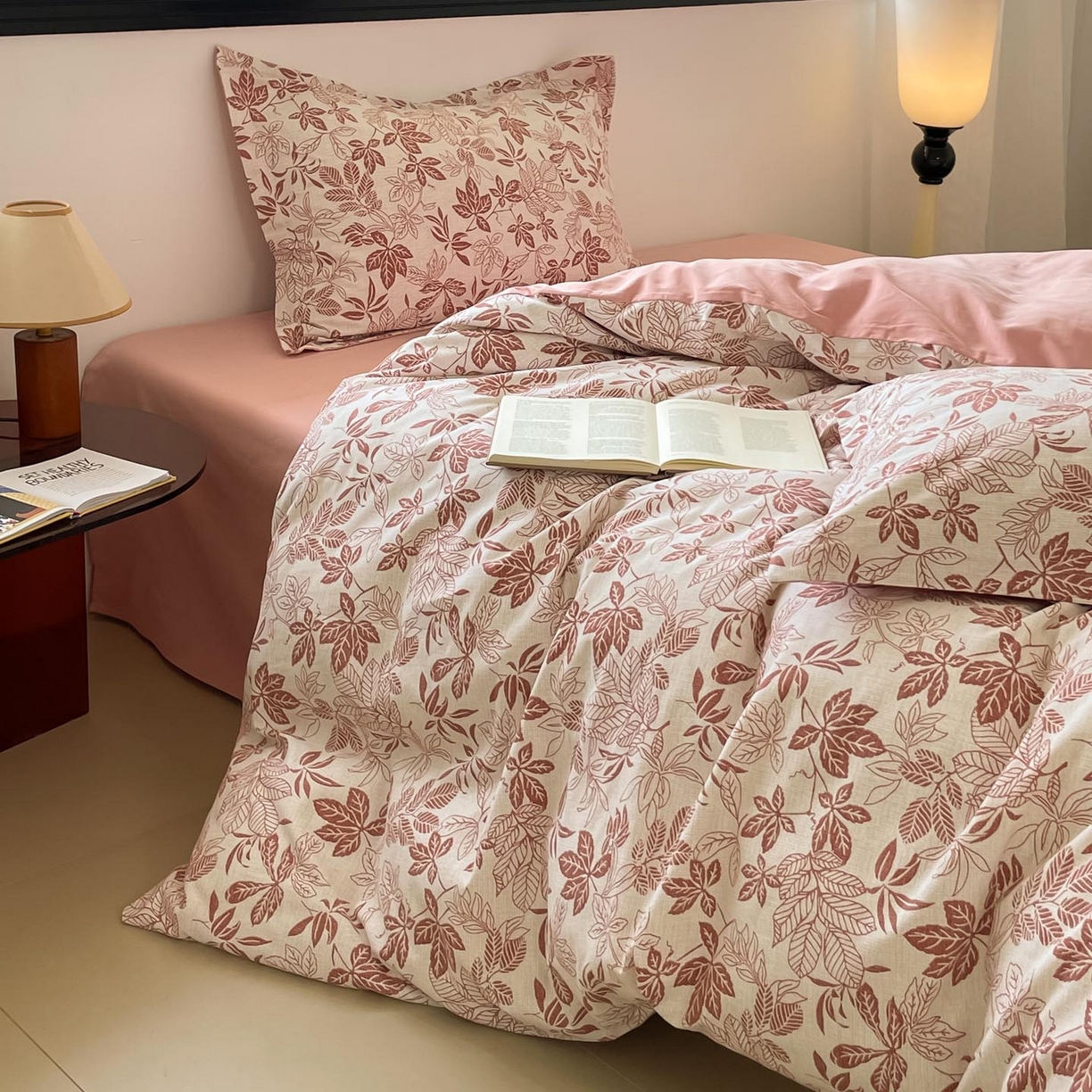 91家纺网 家纺一手货源 找家纺 涵宸家纺 2025新款加厚全棉磨毛印花四件套--罗马系列 场景二 F初春