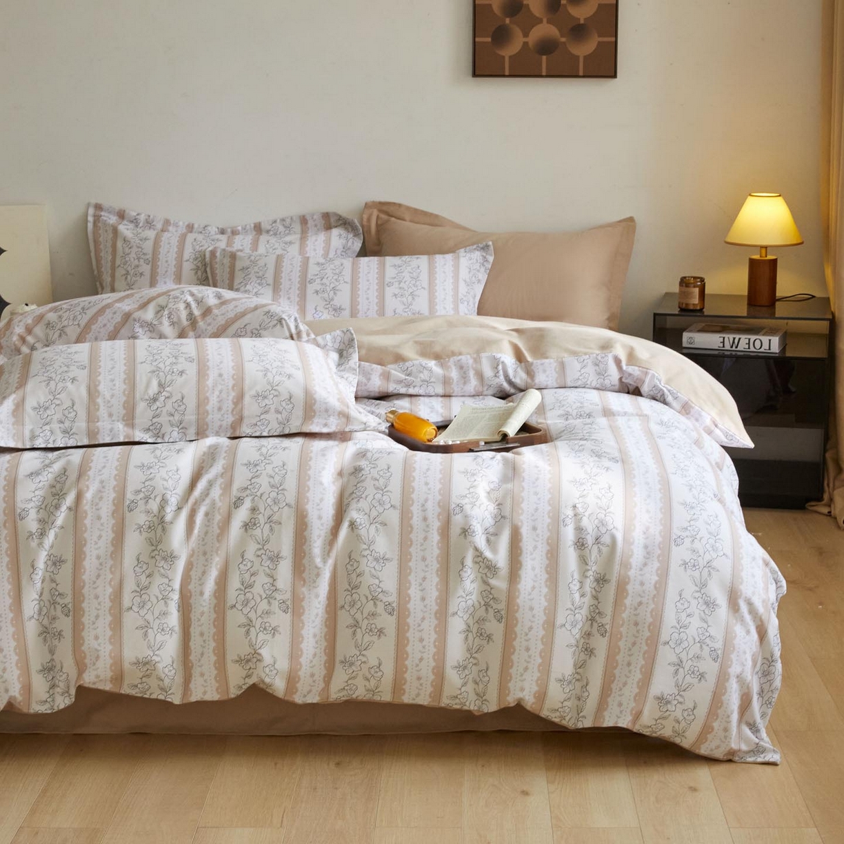 91家纺网 家纺一手货源 找家纺 涵宸家纺 2025新款加厚全棉磨毛印花四件套--罗马系列 场景二 F春晴