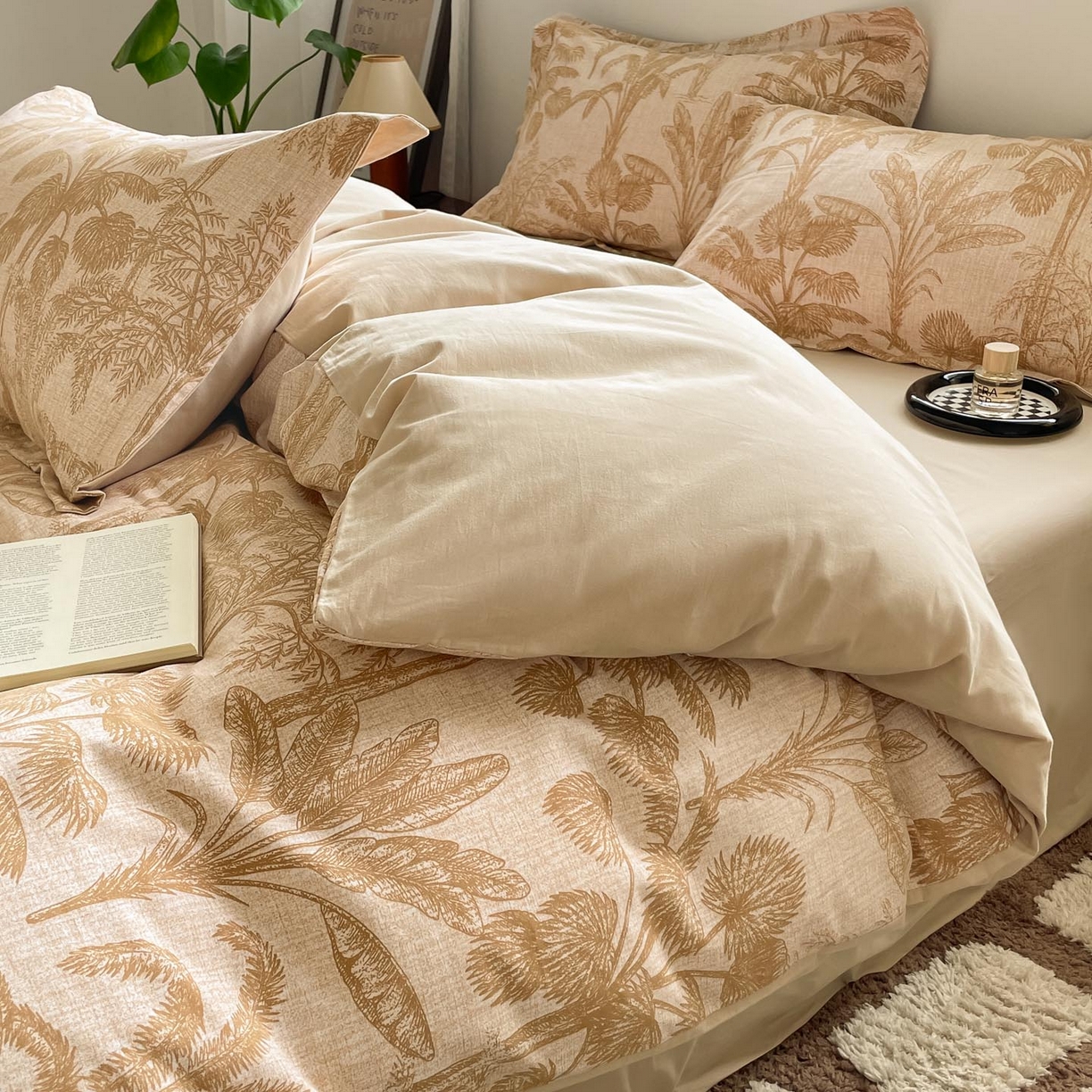 91家纺网 家纺一手货源 找家纺 涵宸家纺 2025新款加厚全棉磨毛印花四件套--罗马系列 场景二 F春序