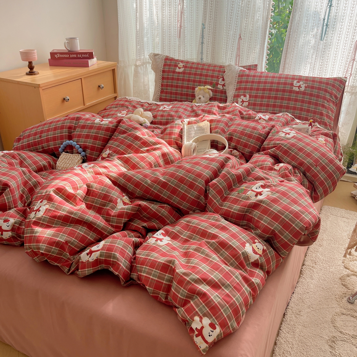 91家纺网 家纺一手货源 找家纺 雅居纺家纺 2025新款全棉纯棉韩版花边磨毛四件套 花边红色小狗