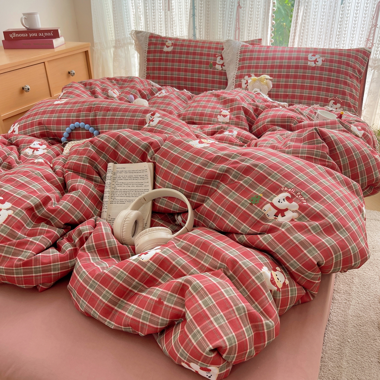 91家纺网 家纺一手货源 找家纺 雅居纺家纺 2025新款全棉纯棉韩版花边磨毛四件套 花边红色小狗