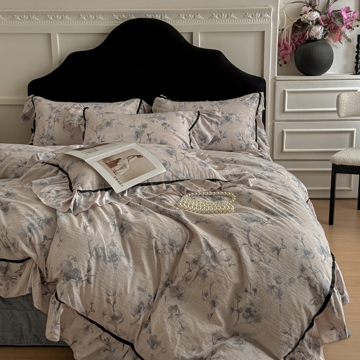 91家纺网 家纺一手货源 找家纺 吾欢心 2025新款法式加厚复古亚麻皱皱纱印花款四件套 花都密语