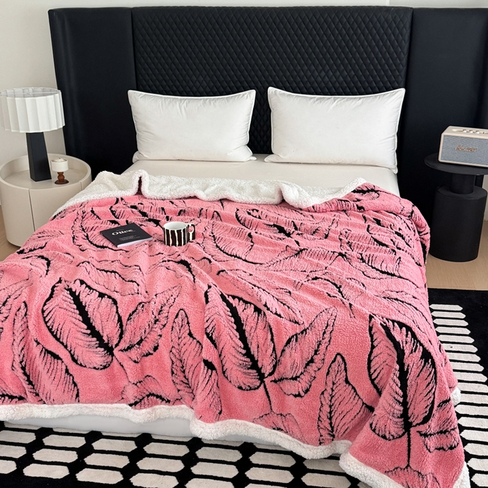 91家纺网 家纺一手货源 找家纺 丹本家纺 2025新款双层阳离子叶子提花塔芙绒羊羔绒跨境双层毛毯盖毯毯子 叶子粉色