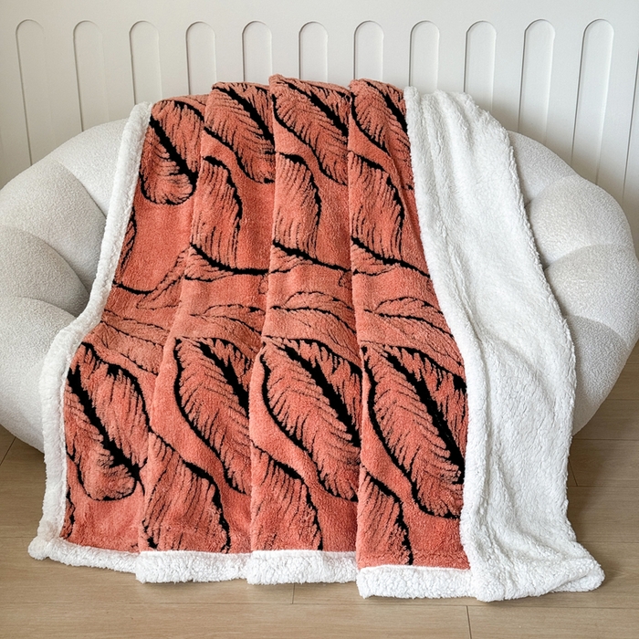 91家纺网 家纺一手货源 找家纺 丹本家纺 2025新款双层阳离子叶子提花塔芙绒羊羔绒跨境双层毛毯盖毯毯子 叶子橘色