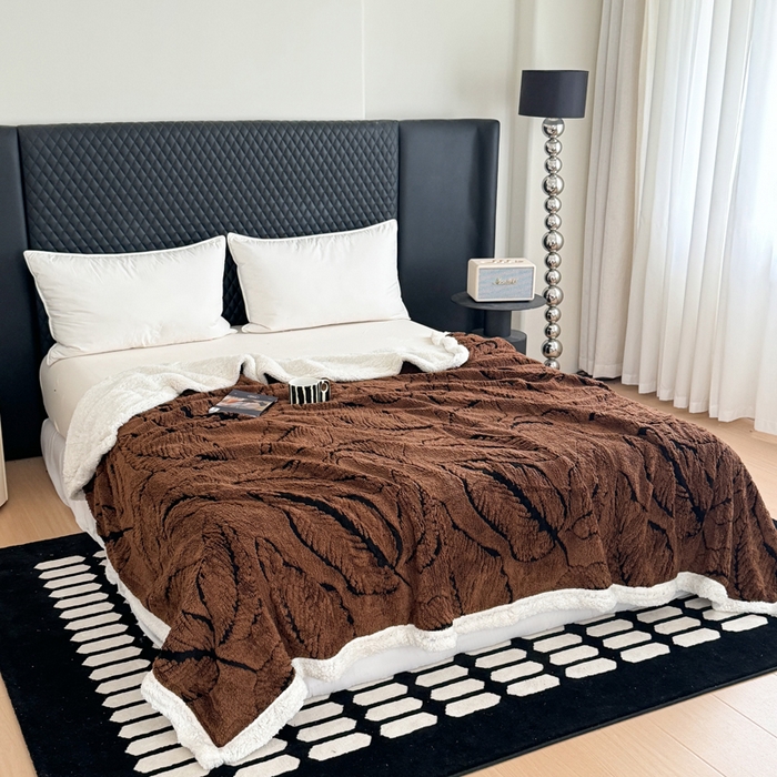 91家纺网 家纺一手货源 找家纺 丹本家纺 2025新款双层阳离子叶子提花塔芙绒羊羔绒跨境双层毛毯盖毯毯子 叶子咖色