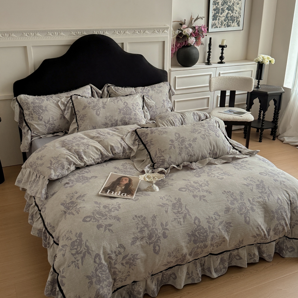 91家纺网 家纺一手货源 找家纺 吾欢心 2025新款法式加厚复古亚麻皱皱纱印花款四件套 绮梦凡尔赛紫