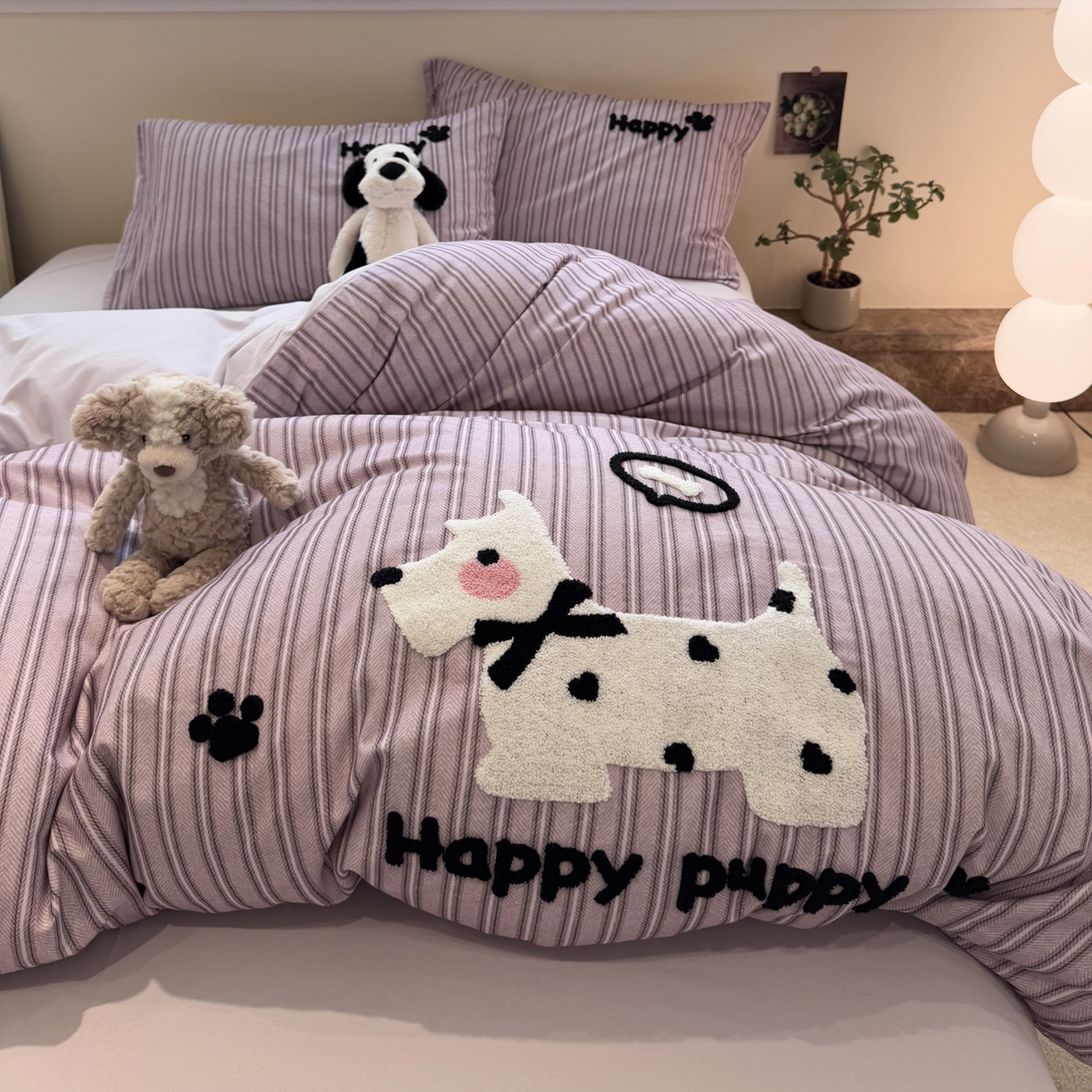 91家纺网 家纺一手货源 找家纺 雅居纺家纺 2025新款全棉纯棉磨毛毛巾绣四件套 蝴蝶结爱心狗狗