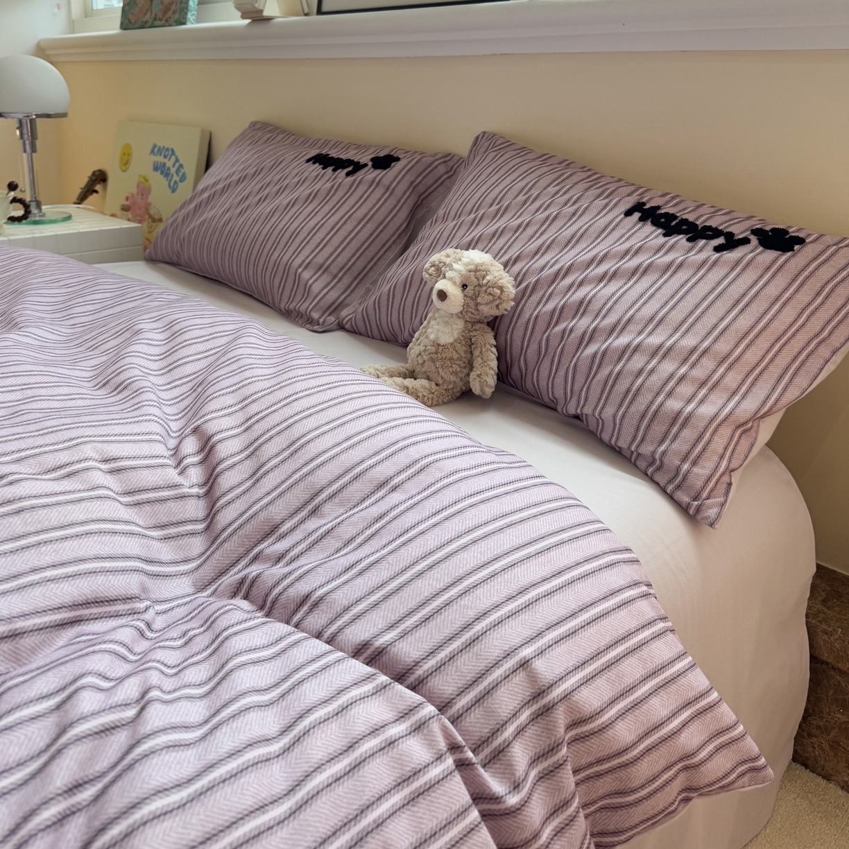 91家纺网 家纺一手货源 找家纺 雅居纺家纺 2025新款全棉纯棉磨毛毛巾绣四件套 蝴蝶结爱心狗狗