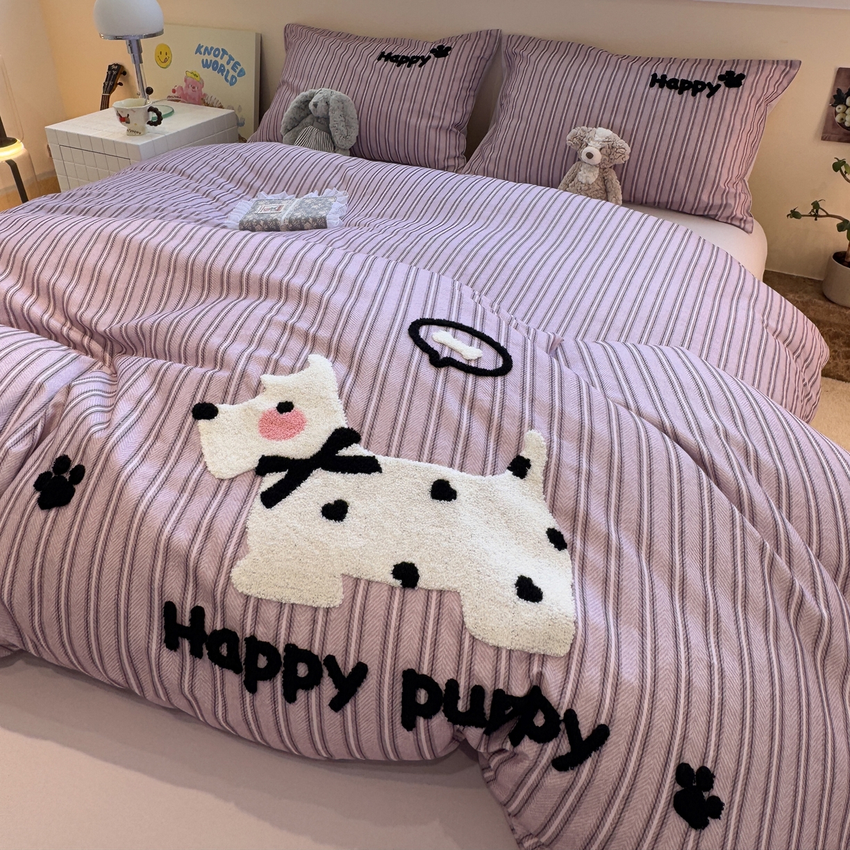 91家纺网 家纺一手货源 找家纺 雅居纺家纺 2025新款全棉纯棉磨毛毛巾绣四件套 蝴蝶结爱心狗狗