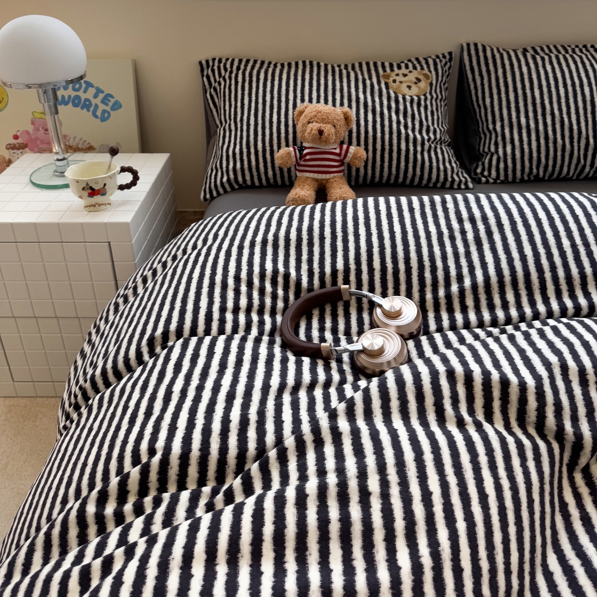 91家纺网 家纺一手货源 找家纺 雅居纺家纺 2025新款全棉纯棉磨毛毛巾绣四件套 快乐小熊