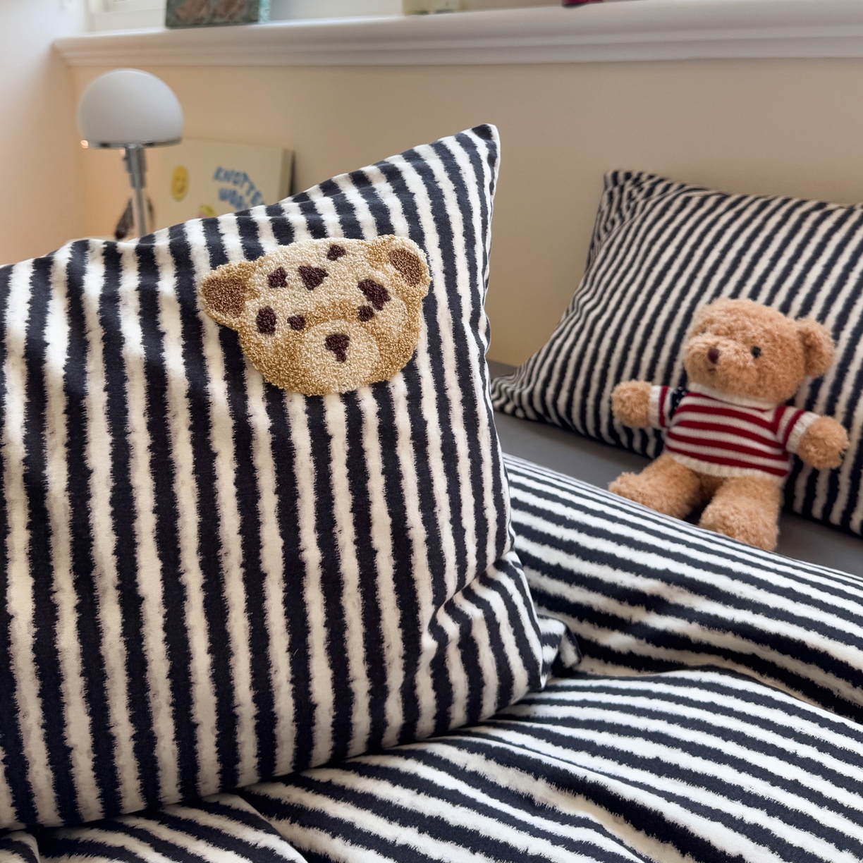 91家纺网 家纺一手货源 找家纺 雅居纺家纺 2025新款全棉纯棉磨毛毛巾绣四件套 快乐小熊