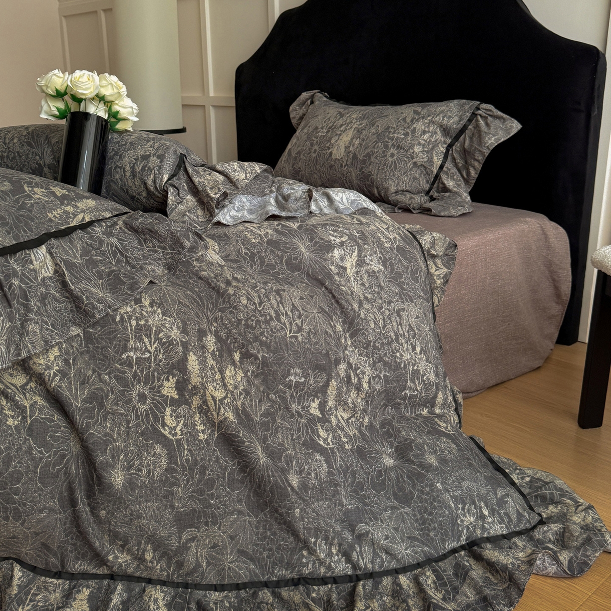 91家纺网 家纺一手货源 找家纺 吾欢心 2025新款法式加厚复古亚麻皱皱纱印花款四件套 印象巴黎