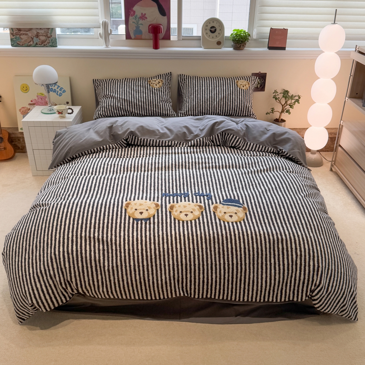 91家纺网 家纺一手货源 找家纺 雅居纺家纺 2025新款全棉纯棉磨毛毛巾绣四件套 快乐小熊