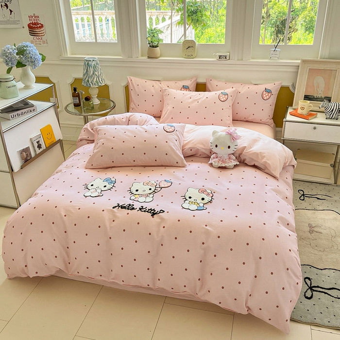 91家纺网 家纺一手货源 找家纺 雅居纺家纺 2025新款全棉纯棉磨毛三丽鸥毛巾绣四件套 波点KT猫