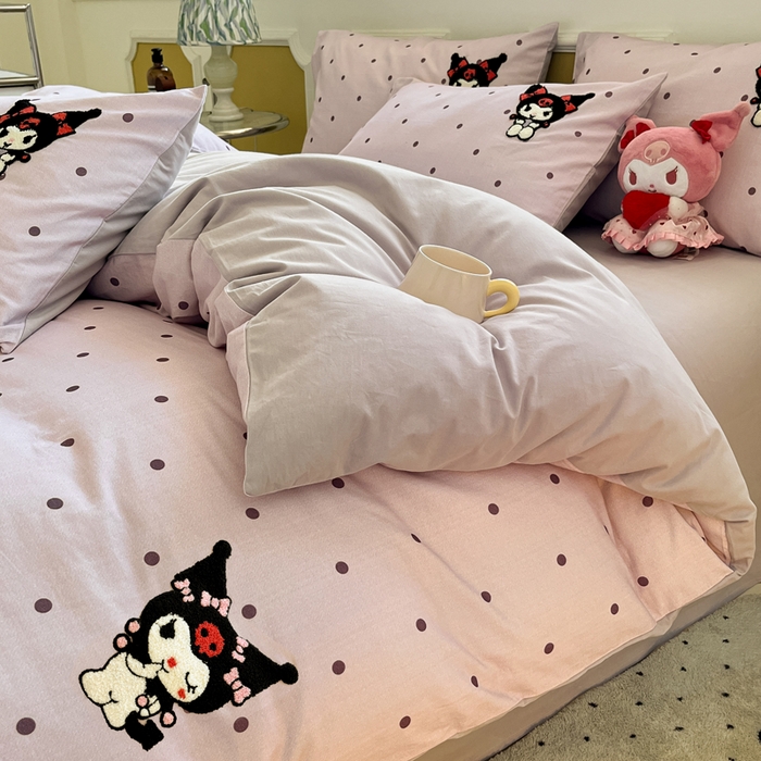 91家纺网 家纺一手货源 找家纺 雅居纺家纺 2025新款全棉纯棉磨毛三丽鸥毛巾绣四件套 波点库洛米