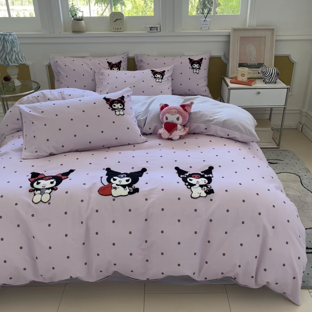 91家纺网 家纺一手货源 找家纺 雅居纺家纺 2025新款全棉纯棉磨毛三丽鸥毛巾绣四件套 波点库洛米