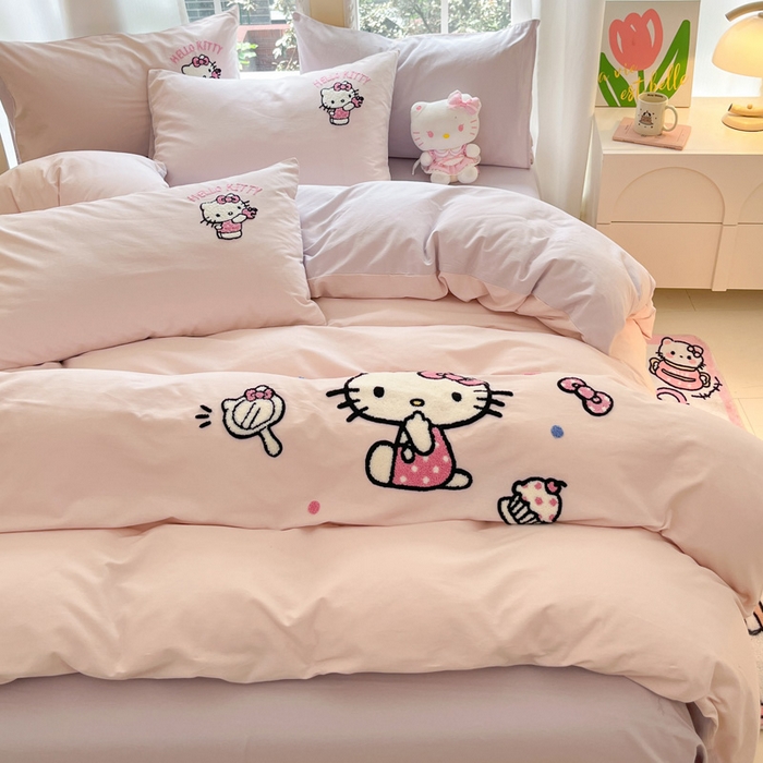 91家纺网 家纺一手货源 找家纺 雅居纺家纺 2025新款全棉纯棉磨毛三丽鸥毛巾绣四件套 蛋糕KT