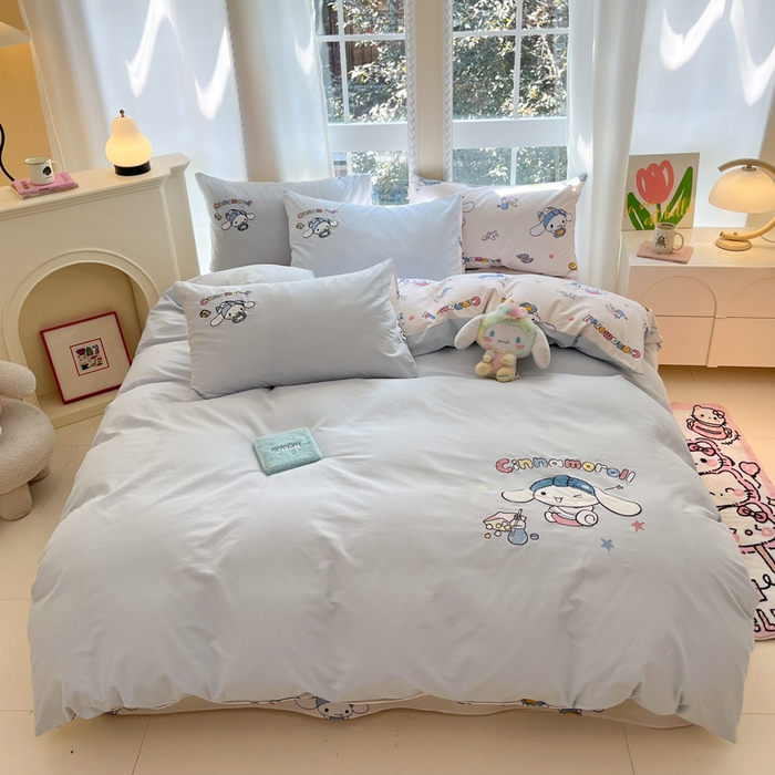 91家纺网 家纺一手货源 找家纺 雅居纺家纺 2025新款全棉纯棉磨毛三丽鸥毛巾绣四件套 度假玉桂狗