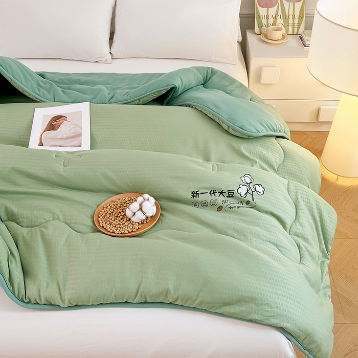 91家纺网 家纺一手货源 找家纺 VIP被业 2025新款简约新一代泡泡棉大豆被冬被被子被芯 草绿