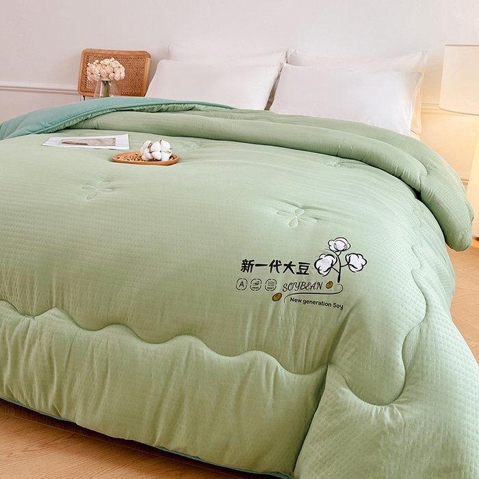 91家纺网 家纺一手货源 找家纺 VIP被业 2025新款简约新一代泡泡棉大豆被冬被被子被芯 草绿