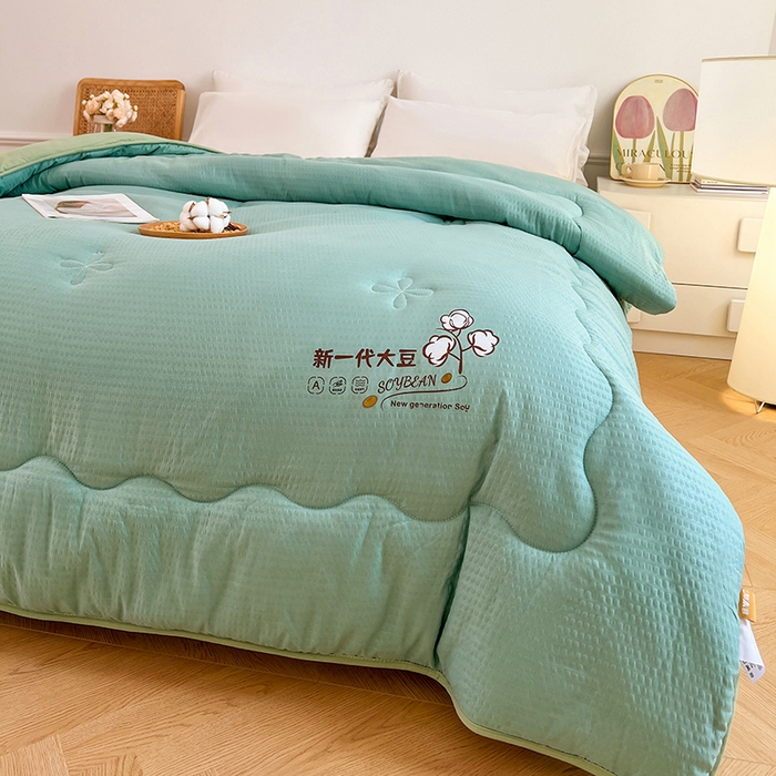 91家纺网 家纺一手货源 找家纺 VIP被业 2025新款简约新一代泡泡棉大豆被冬被被子被芯 豆绿