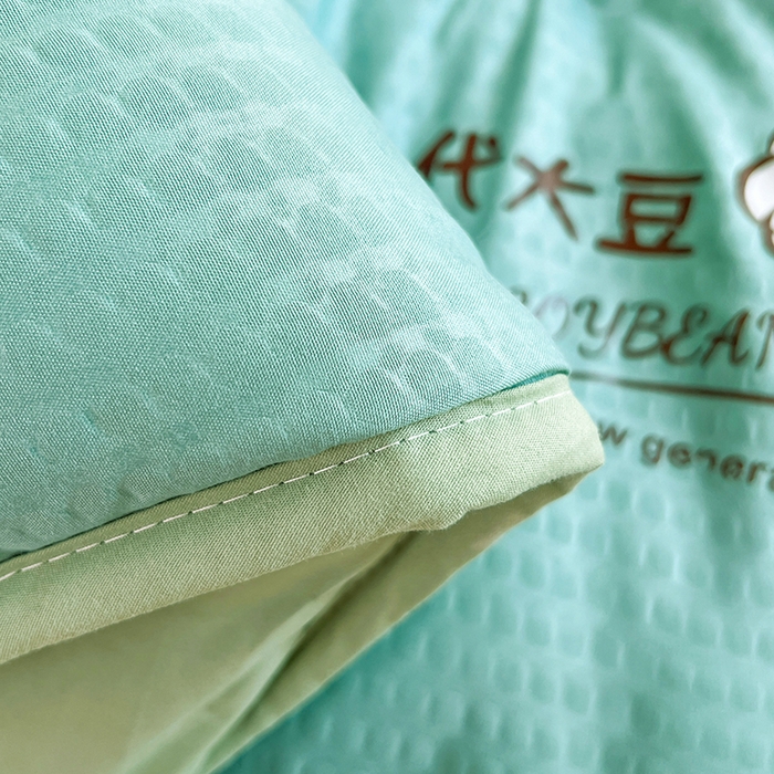 91家纺网 家纺一手货源 找家纺 VIP被业 2025新款简约新一代泡泡棉大豆被冬被被子被芯 豆绿